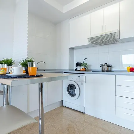 Homes & Go Ontario Apartment